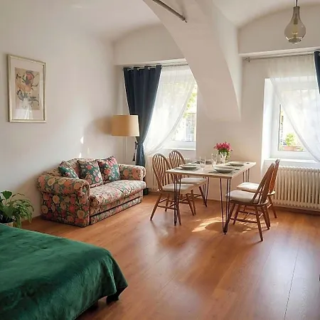 Romantic And Family Zemlinski 9,10, 11 Otel