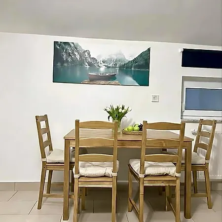 Otel Romantic And Family Zemlinski 9,10, 11